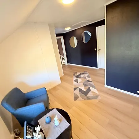 Sjoveien 43 Topp Floor Daire Leknes
